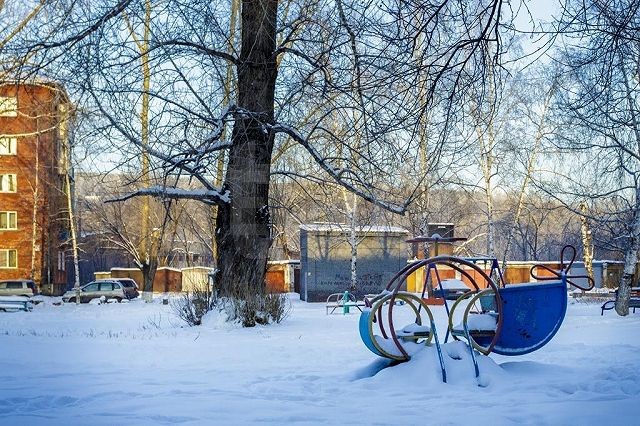 обл. Кемеровская, г. Новокузнецк, ул. Веры Соломиной, д. 26-придомовая территория