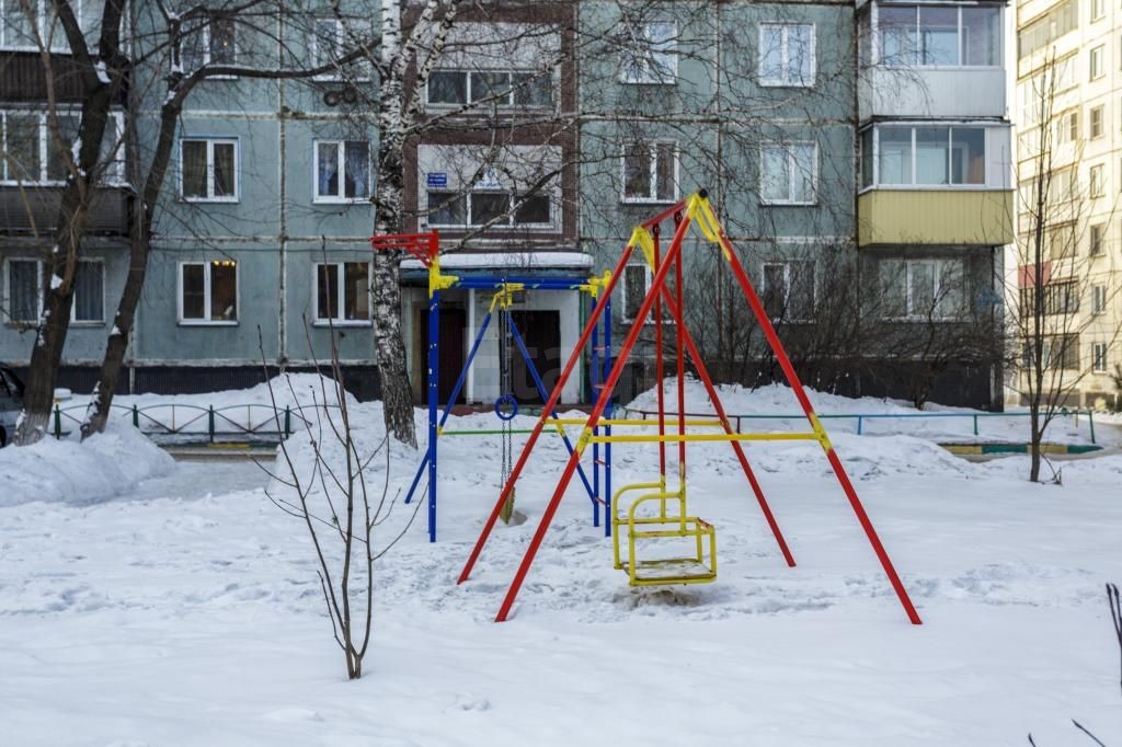 обл. Кемеровская, г. Новокузнецк, ул. Вокзальная, д. 8-придомовая территория