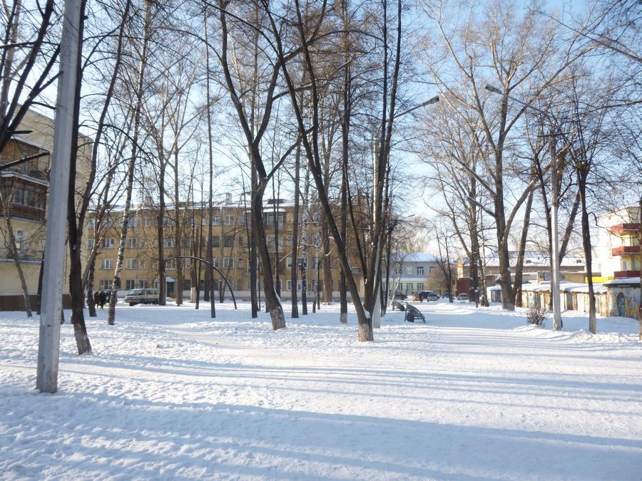 обл. Кемеровская, г. Новокузнецк, ул. Воровского, д. 7-придомовая территория