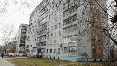обл. Кемеровская, г. Новокузнецк, ул. Кутузова, д. 68-фасад здания