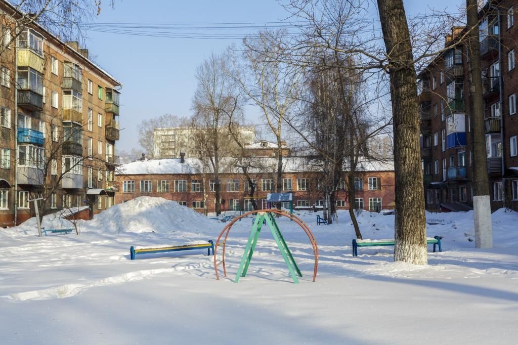 обл. Кемеровская, г. Новокузнецк, ул. Народная, д. 23-придомовая территория