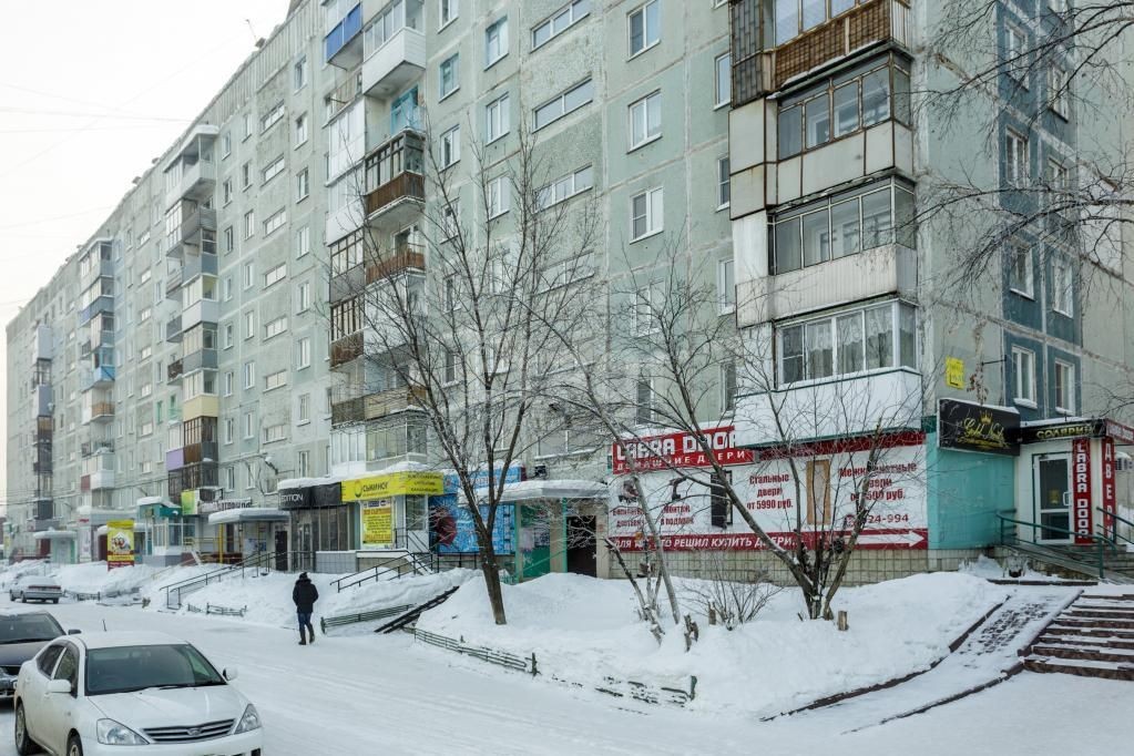 обл. Кемеровская, г. Новокузнецк, ул. Новоселов, д. 32-фасад здания