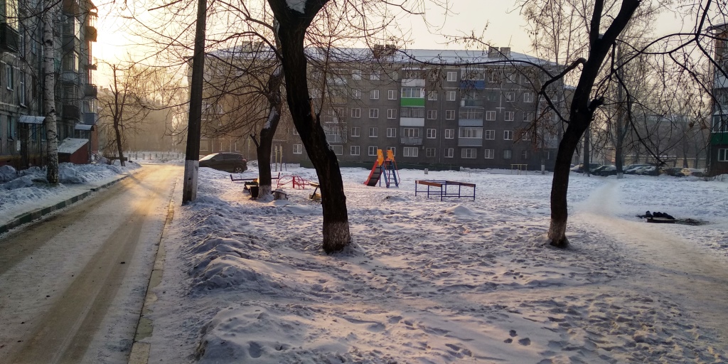 обл. Кемеровская, г. Новокузнецк, ул. Обнорского, д. 8-придомовая территория