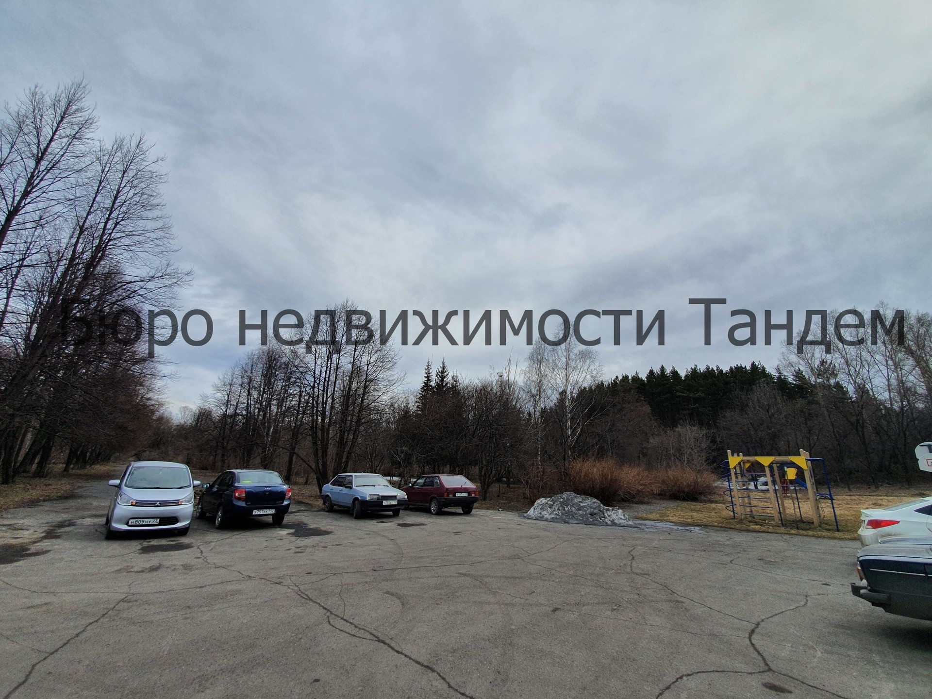 обл. Кемеровская, г. Новокузнецк, ул. Садопарковая, д. 32-придомовая территория