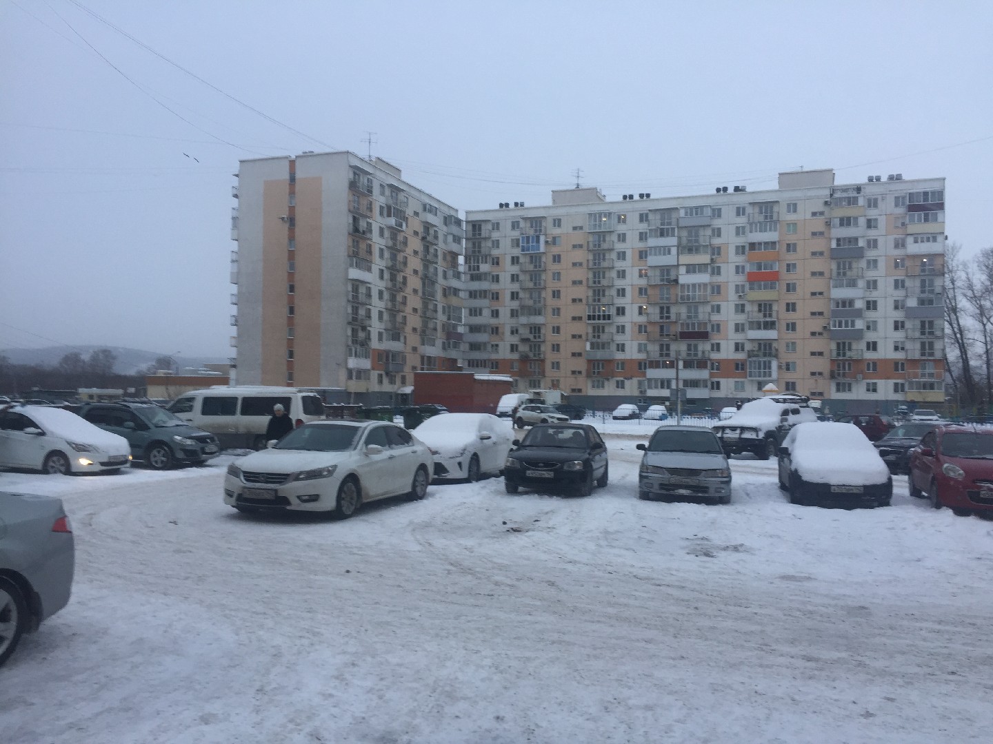 обл. Кемеровская, г. Новокузнецк, пр-кт. Строителей, д. 88, лит. Б-придомовая территория