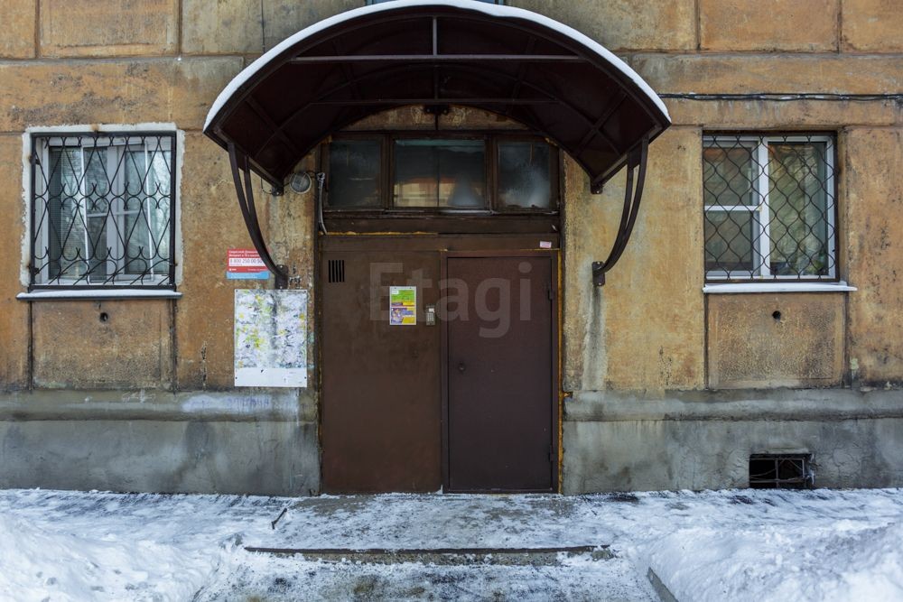 обл. Кемеровская, г. Новокузнецк, ул. Циолковского, д. 5-вход снаружи