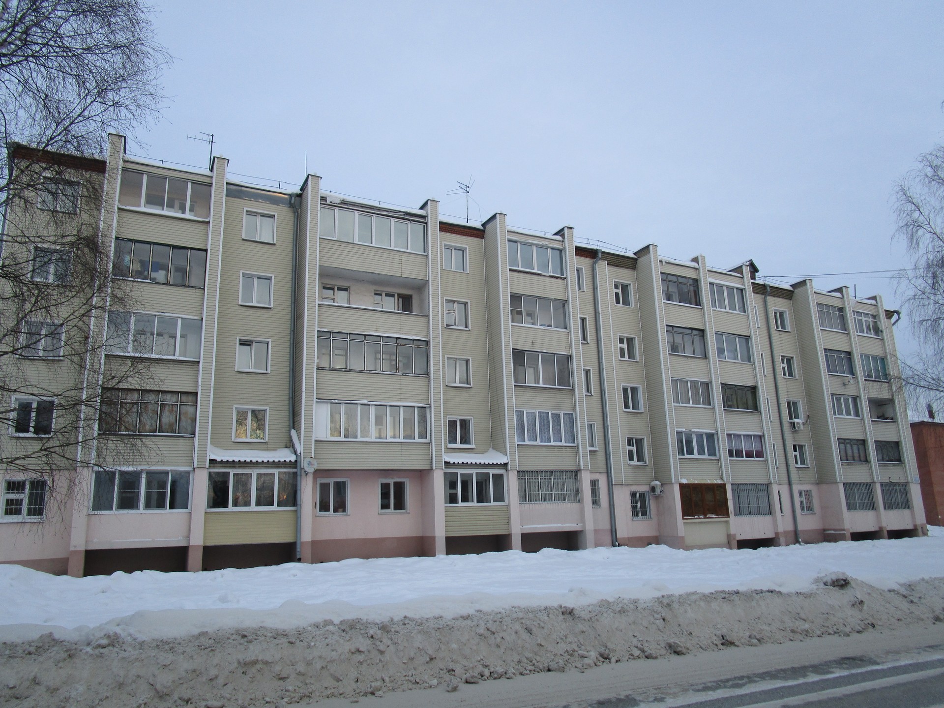 обл. Кемеровская, г. Полысаево, ул. Космонавтов, д. 62-фасад здания