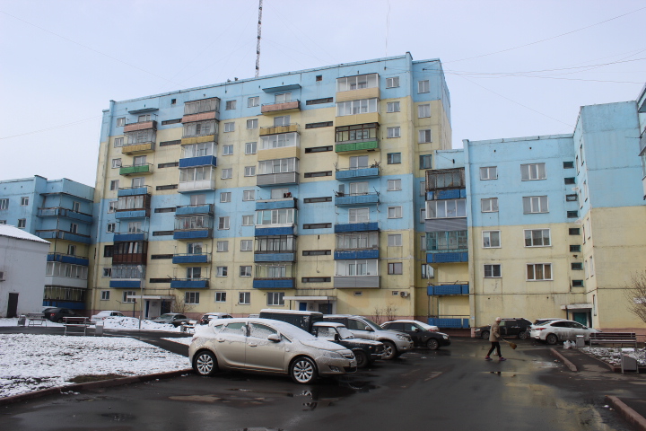 обл. Кемеровская, г. Полысаево, ул. Космонавтов, д. 88-фасад здания