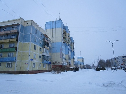 обл. Кемеровская, г. Полысаево, ул. Космонавтов, д. 90-фасад здания