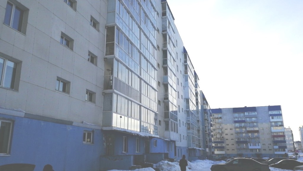 обл. Кемеровская, г. Прокопьевск, мкр. 10-й, д. 27-фасад здания