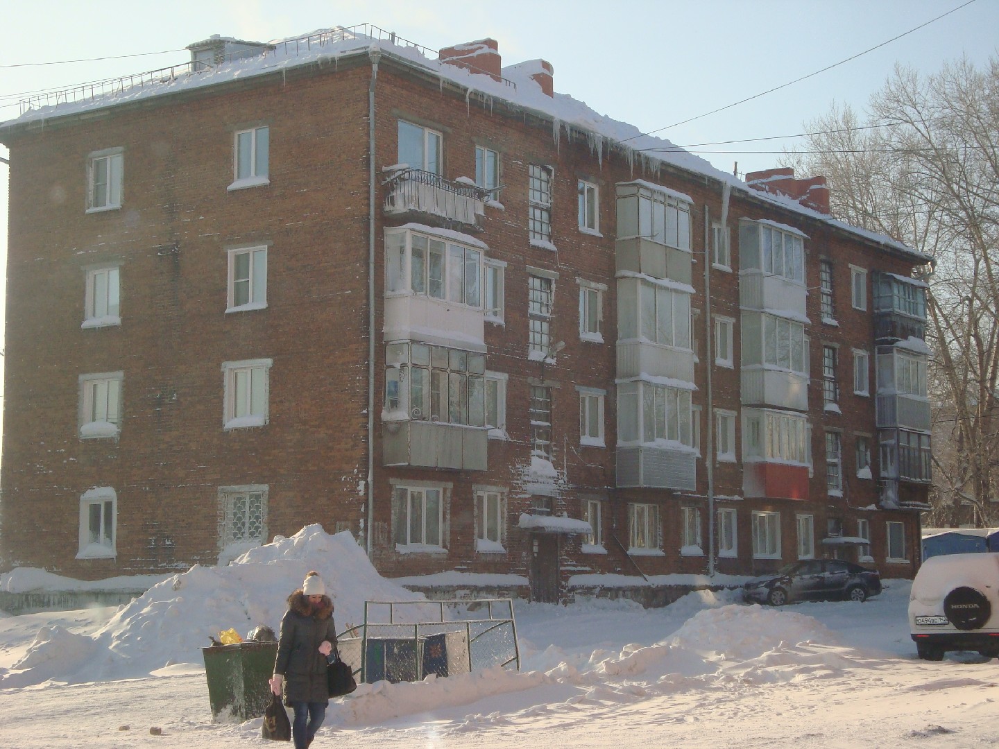 обл. Кемеровская, г. Прокопьевск, ул. Яворского, д. 10-фасад здания