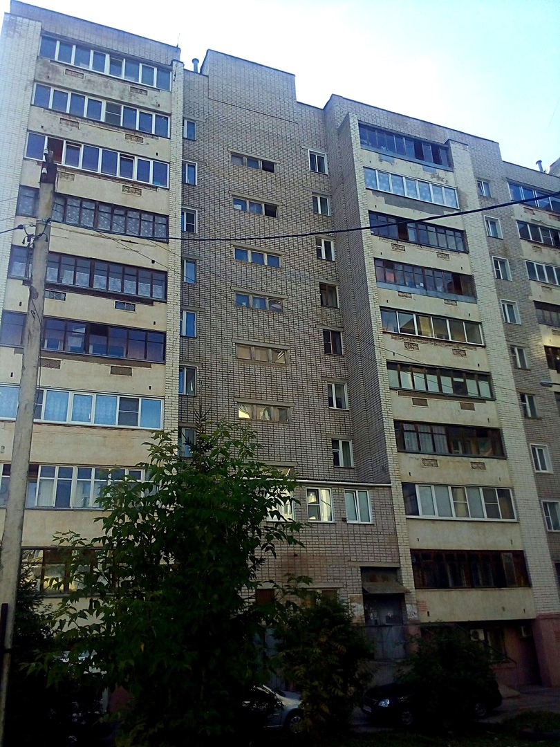 обл. Кировская, г. Киров, ул. Воровского, д. 118-фасад здания