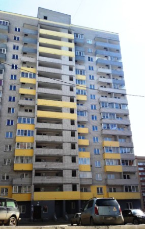 обл. Кировская, г. Киров, ул. Сурикова, д. 37-фасад здания