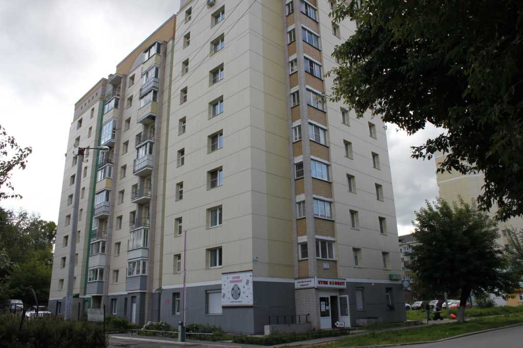 обл. Кировская, г. Киров, ул. Хлыновская, д. 6-фасад здания