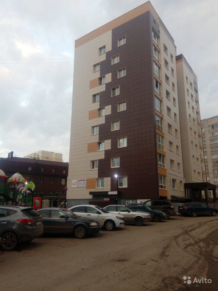 обл. Кировская, г. Киров, ул. Хлыновская, д. 15-фасад здания