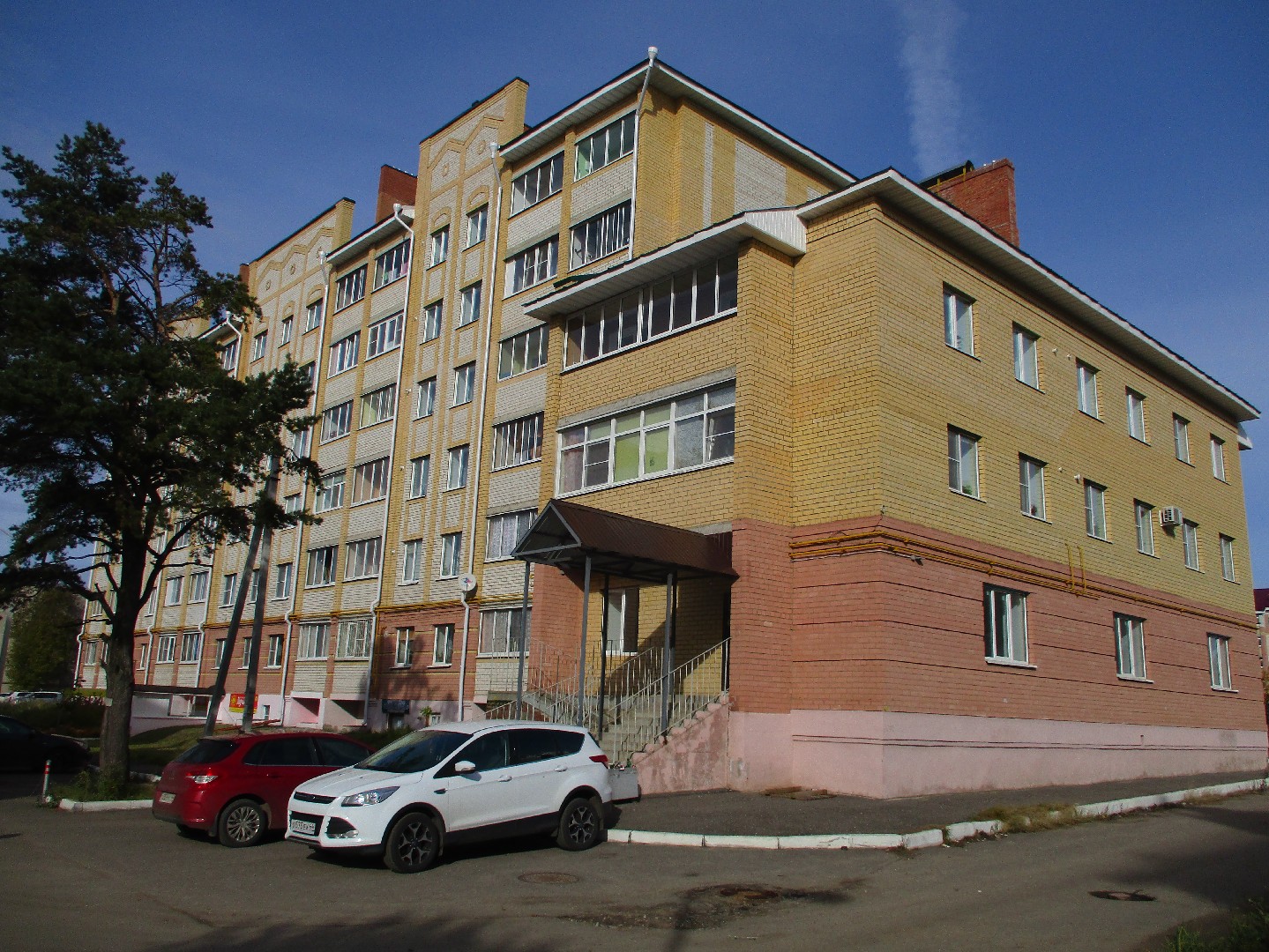 обл. Костромская, р-н. Костромской, г. Кострома, ул. Костромская, д. 96-фасад здания