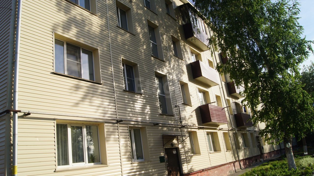 край. Алтайский, г. Барнаул, ул. Смольная, д. 50-фасад здания
