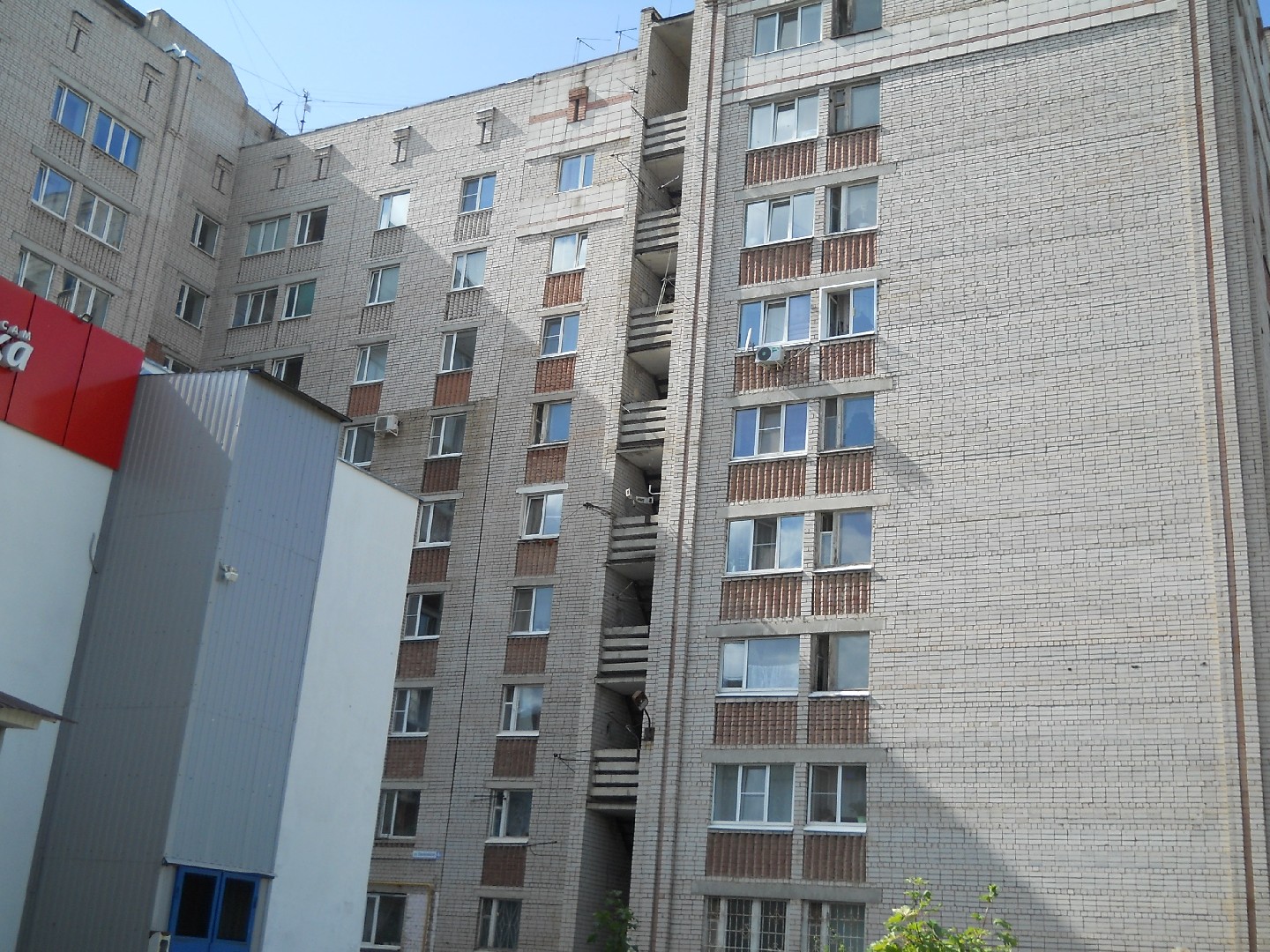 обл. Костромская, р-н. Костромской, г. Кострома, ул. Самоковская, д. 4-фасад здания