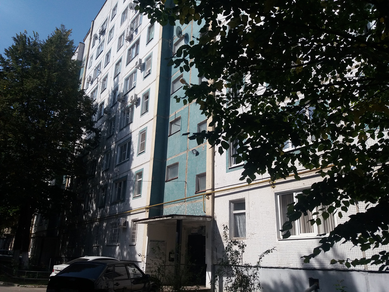 край. Краснодарский, г. Армавир, ул. Карла Либкнехта, д. 97-фасад здания