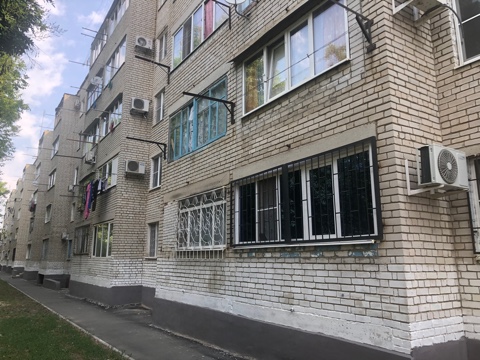 край. Краснодарский, г. Армавир, ул. Каспарова, д. 17-фасад здания