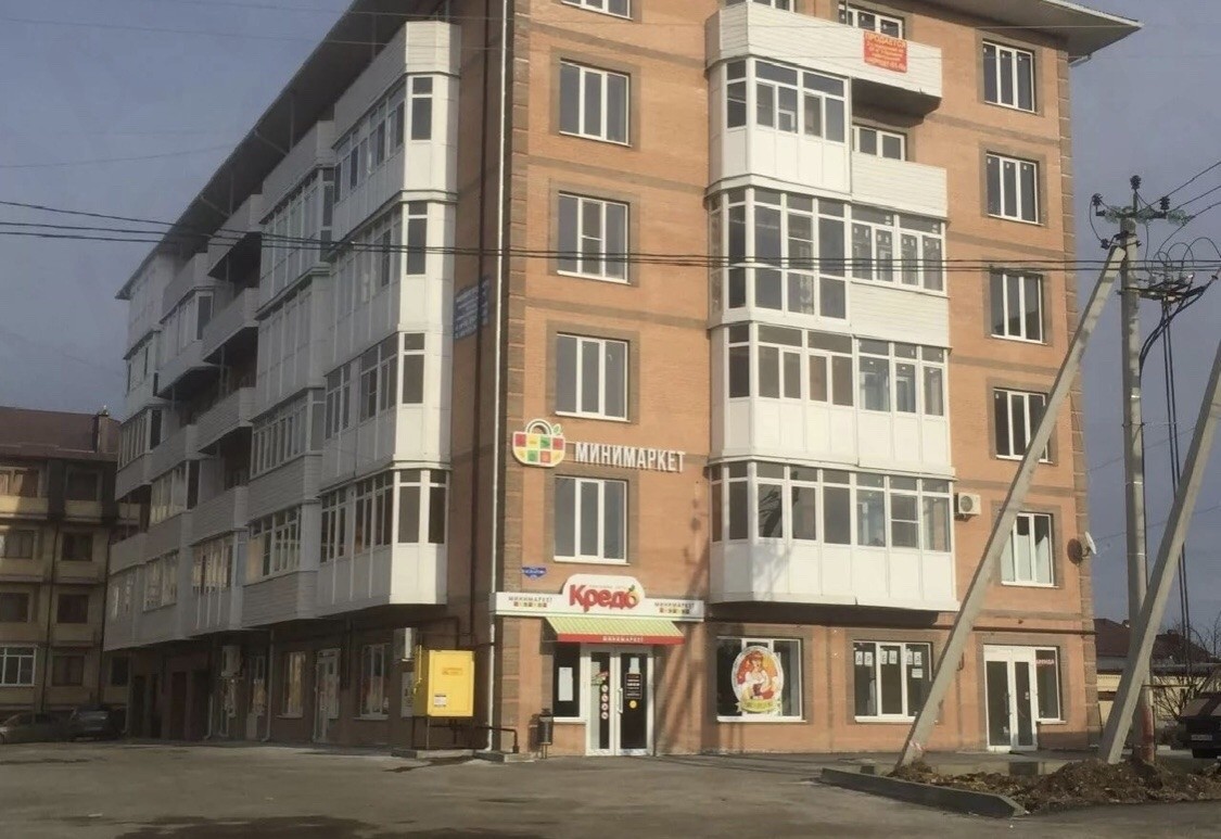 край. Краснодарский, г. Армавир, ул. Каспарова, д. 65, лит. б-фасад здания