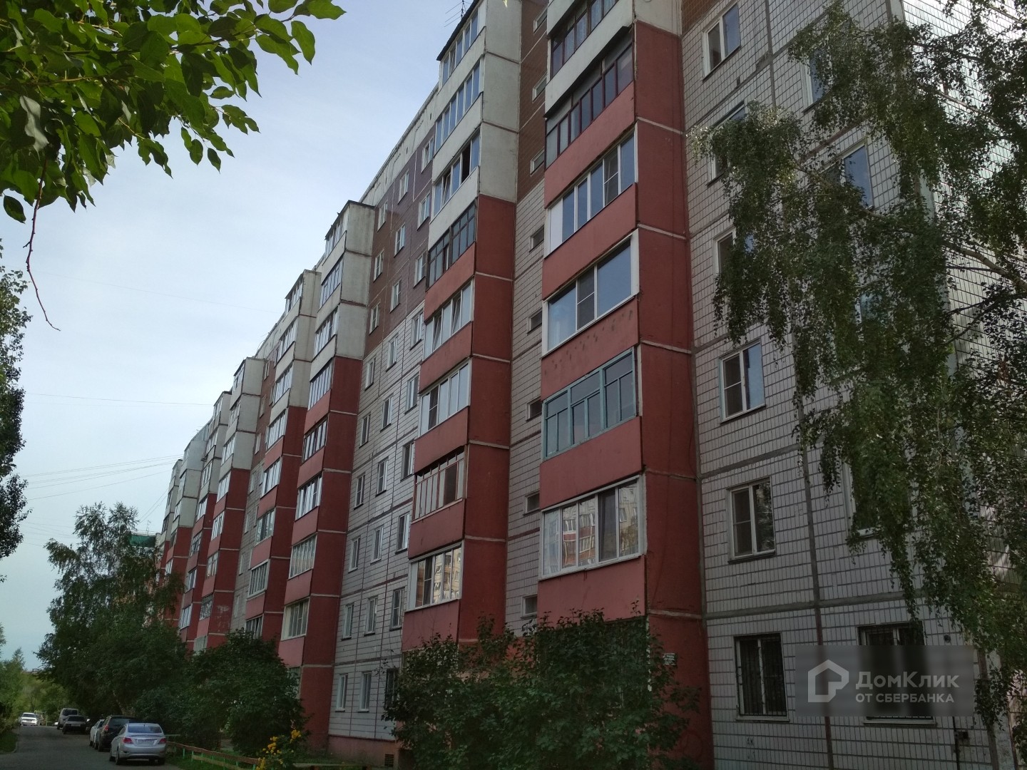 край. Алтайский, г. Барнаул, ул. Солнечная Поляна, д. 43-фасад здания