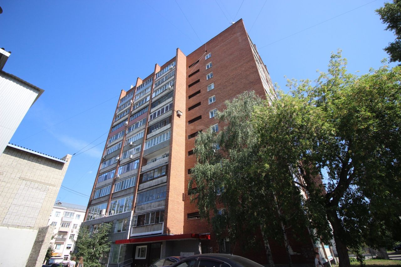 край. Алтайский, г. Барнаул, пр-кт. Социалистический, д. 117-фасад здания