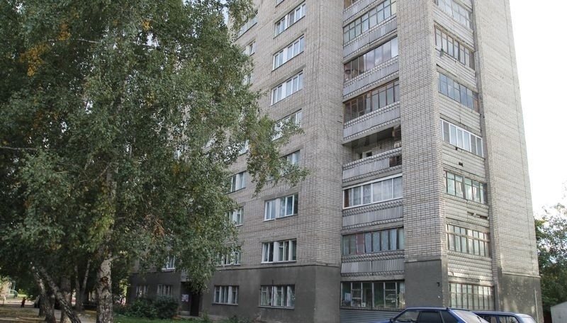 край. Алтайский, г. Барнаул, ул. Сухэ-Батора, д. 14-фасад здания