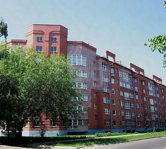 край. Алтайский, г. Барнаул, ул. Сухэ-Батора, д. 21-фасад здания