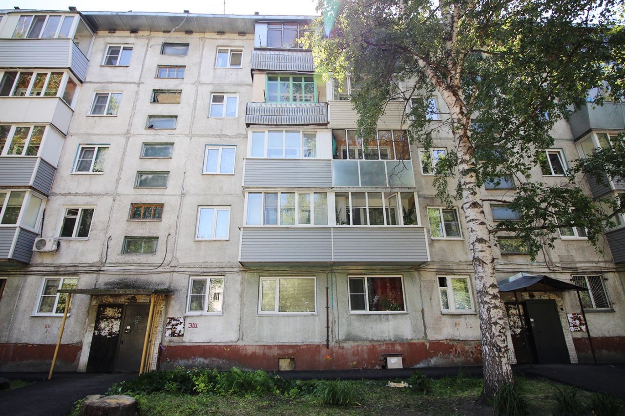 край. Алтайский, г. Барнаул, ул. Сухэ-Батора, д. 29-фасад здания