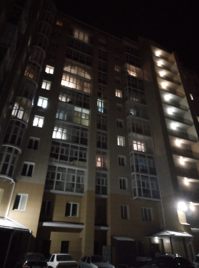 край. Красноярский, г. Ачинск, ул. Назарова, д. 24-фасад здания