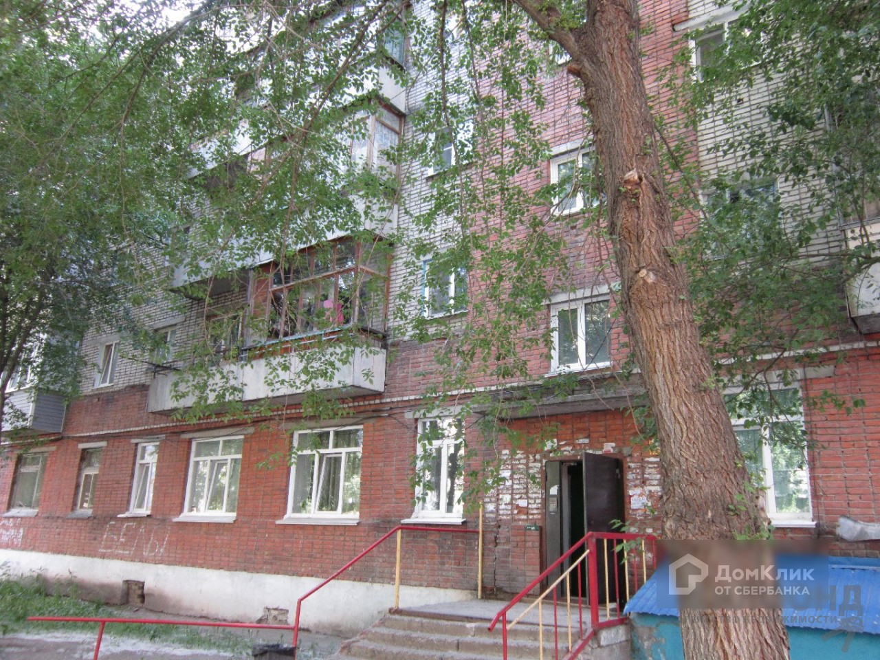 край. Алтайский, г. Барнаул, ул. 40 лет Октября, д. 5А-фасад здания