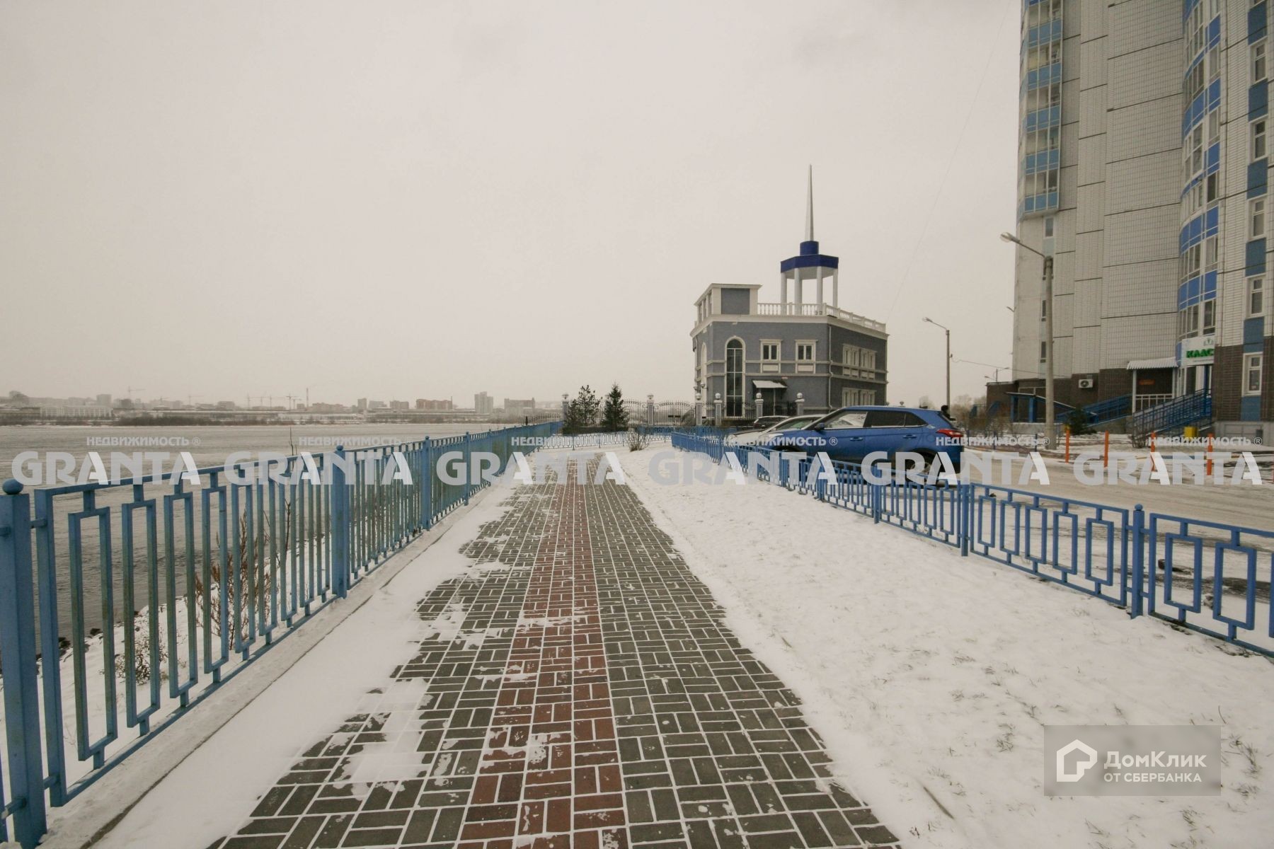 край. Красноярский, г. Красноярск, ул. Карамзина, д. 30-придомовая территория