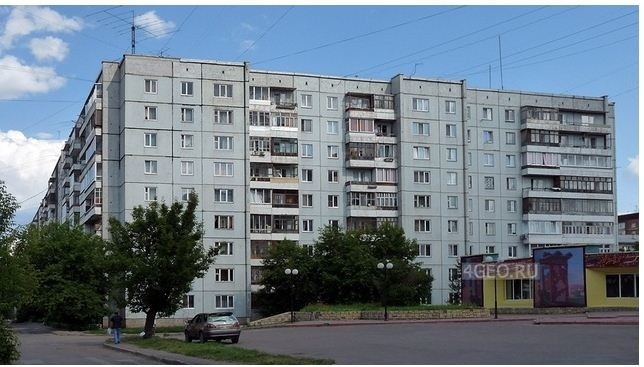 край. Красноярский, г. Красноярск, ул. Менжинского, д. 12Б-фасад здания