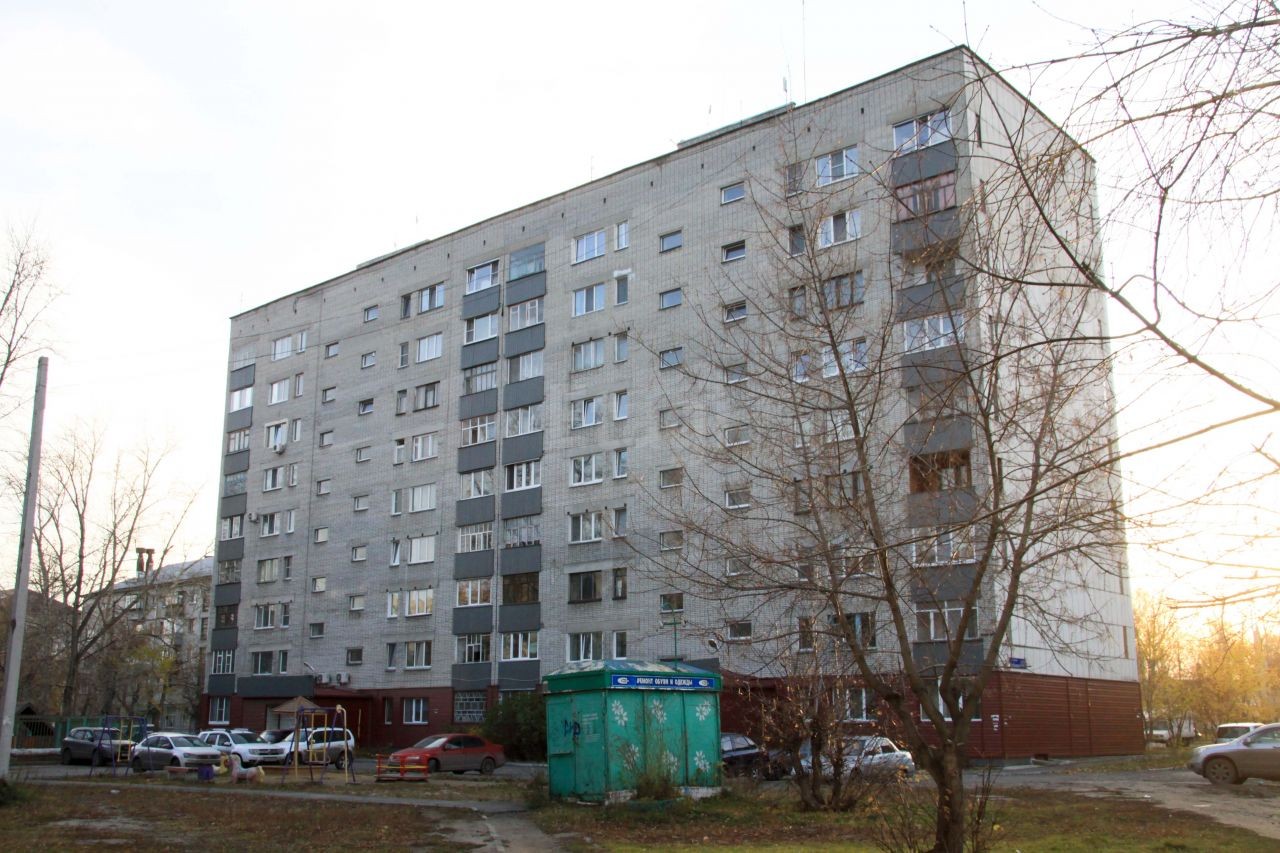 обл. Курганская, г. Курган, ул. Карбышева, д. 44Б-фасад здания