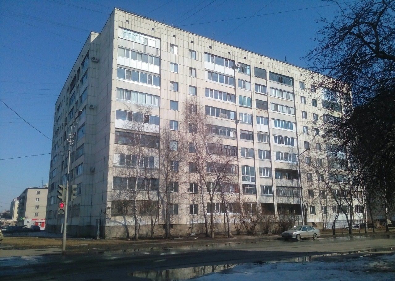 обл. Курганская, г. Курган, ул. К.Маркса, д. 42-фасад здания