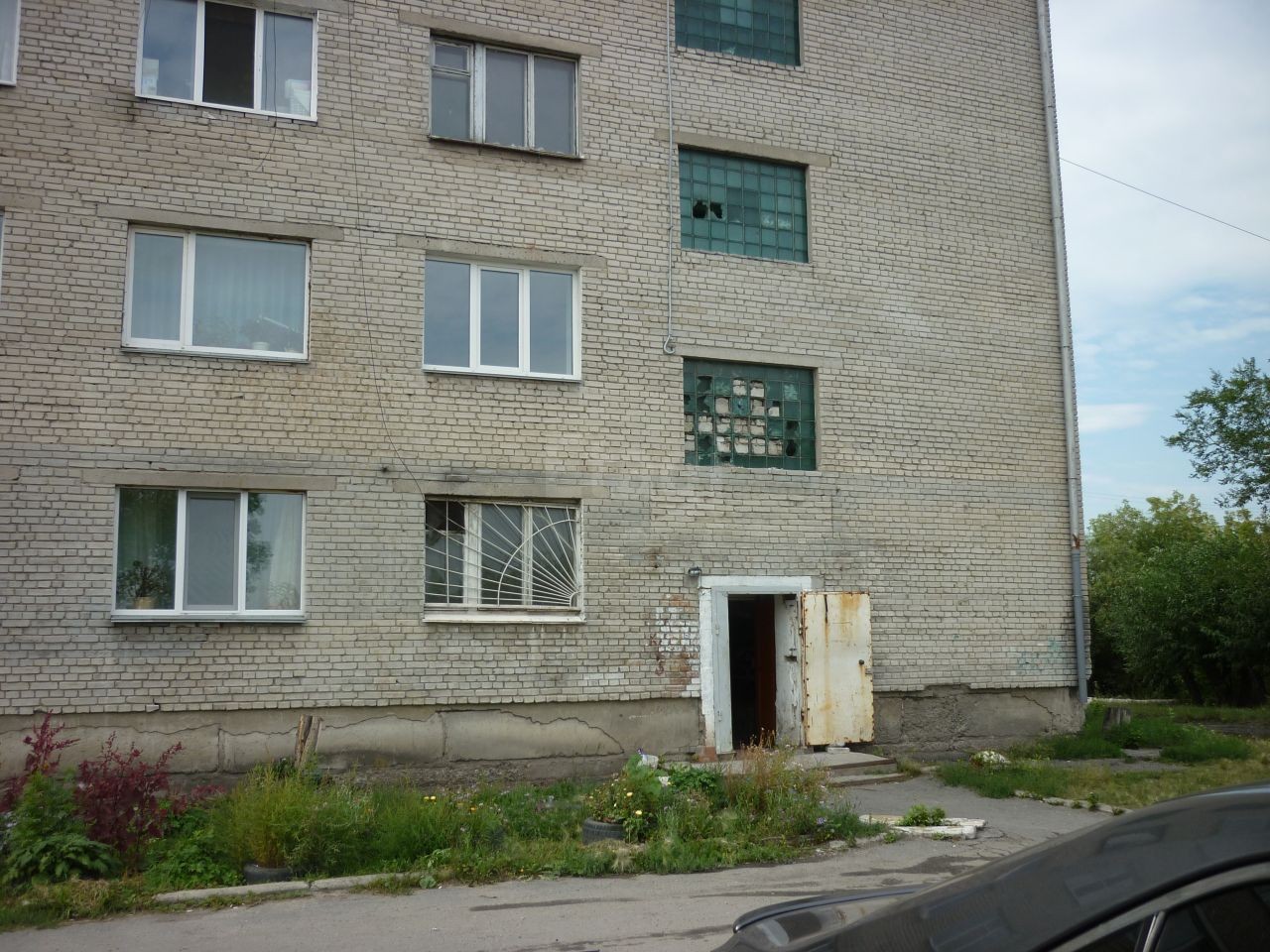 обл. Курганская, г. Курган, ул. Пугачева, д. 66а-фасад здания