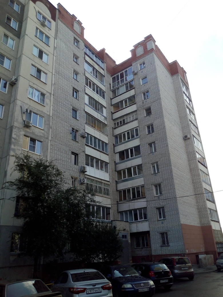 обл. Курганская, г. Курган, ул. Рихарда Зорге, д. 18-фасад здания
