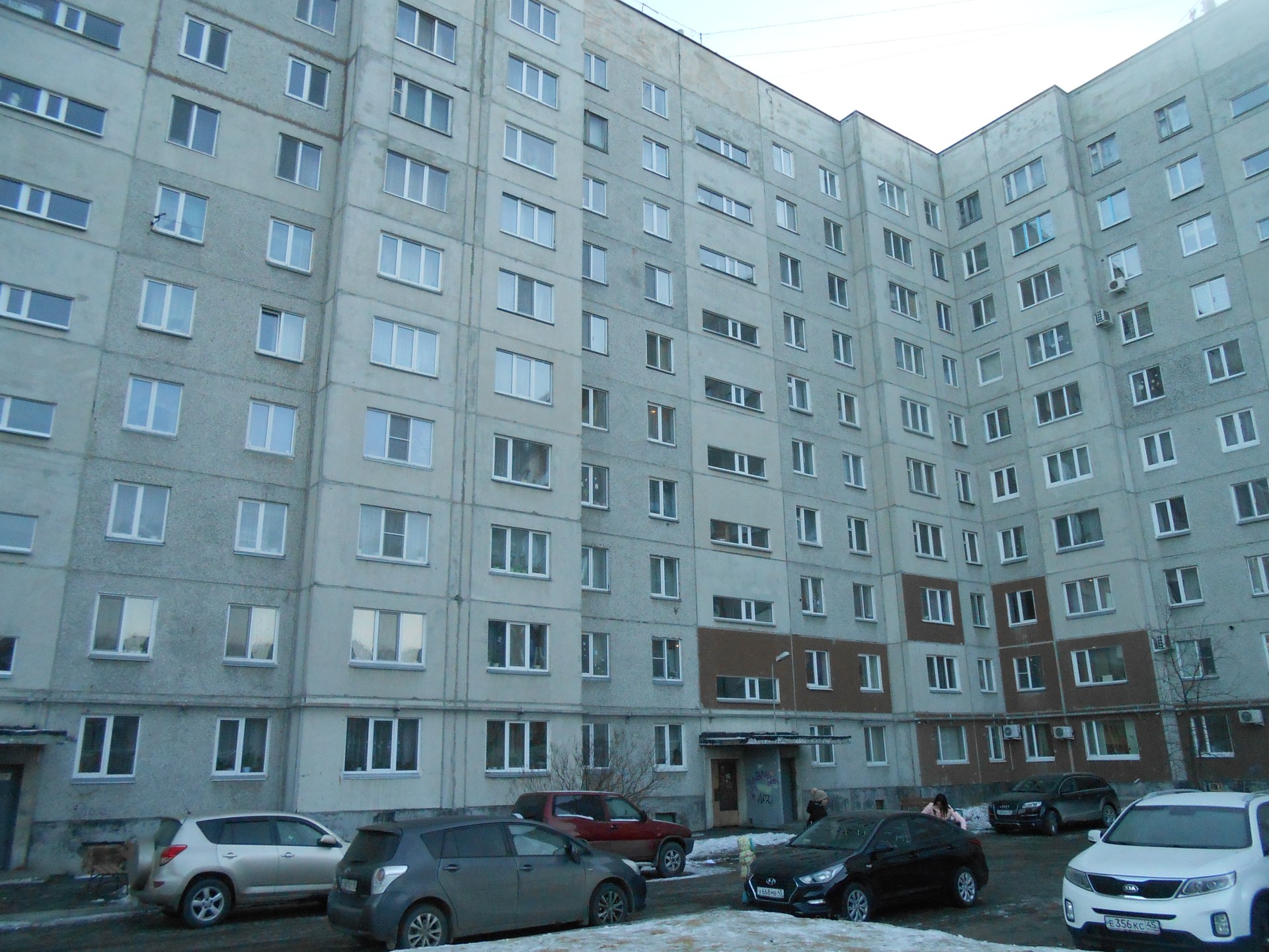 обл. Курганская, г. Курган, ул. Свердлова, д. 15-фасад здания