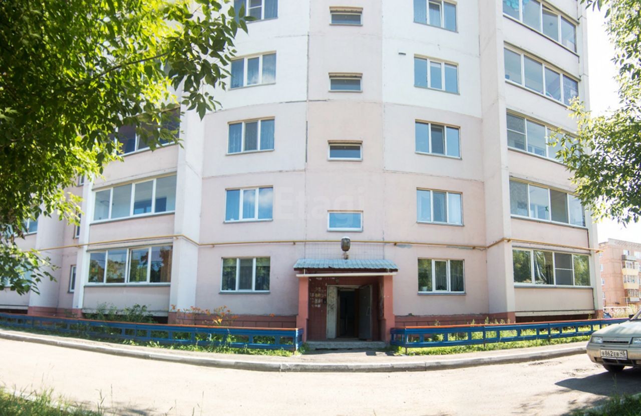обл. Курганская, г. Шадринск, ул. Ефремова, д. 64-фасад здания