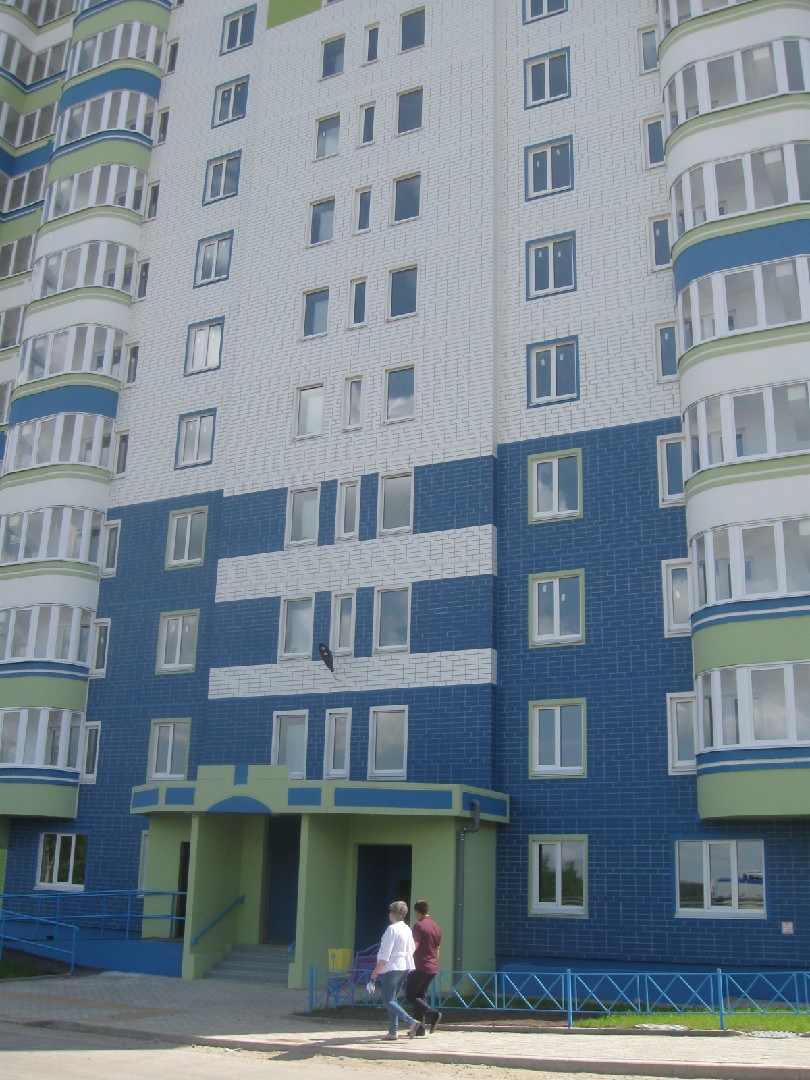 обл. Курская, г. Курск, ул. Домостроителей, д. 8-фасад здания