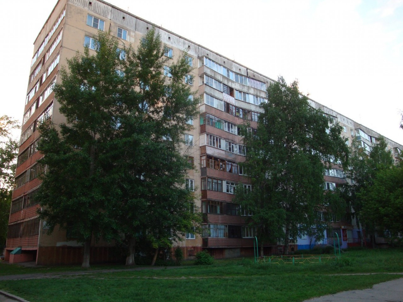 край. Алтайский, г. Барнаул, ул. Шукшина, д. 12-фасад здания