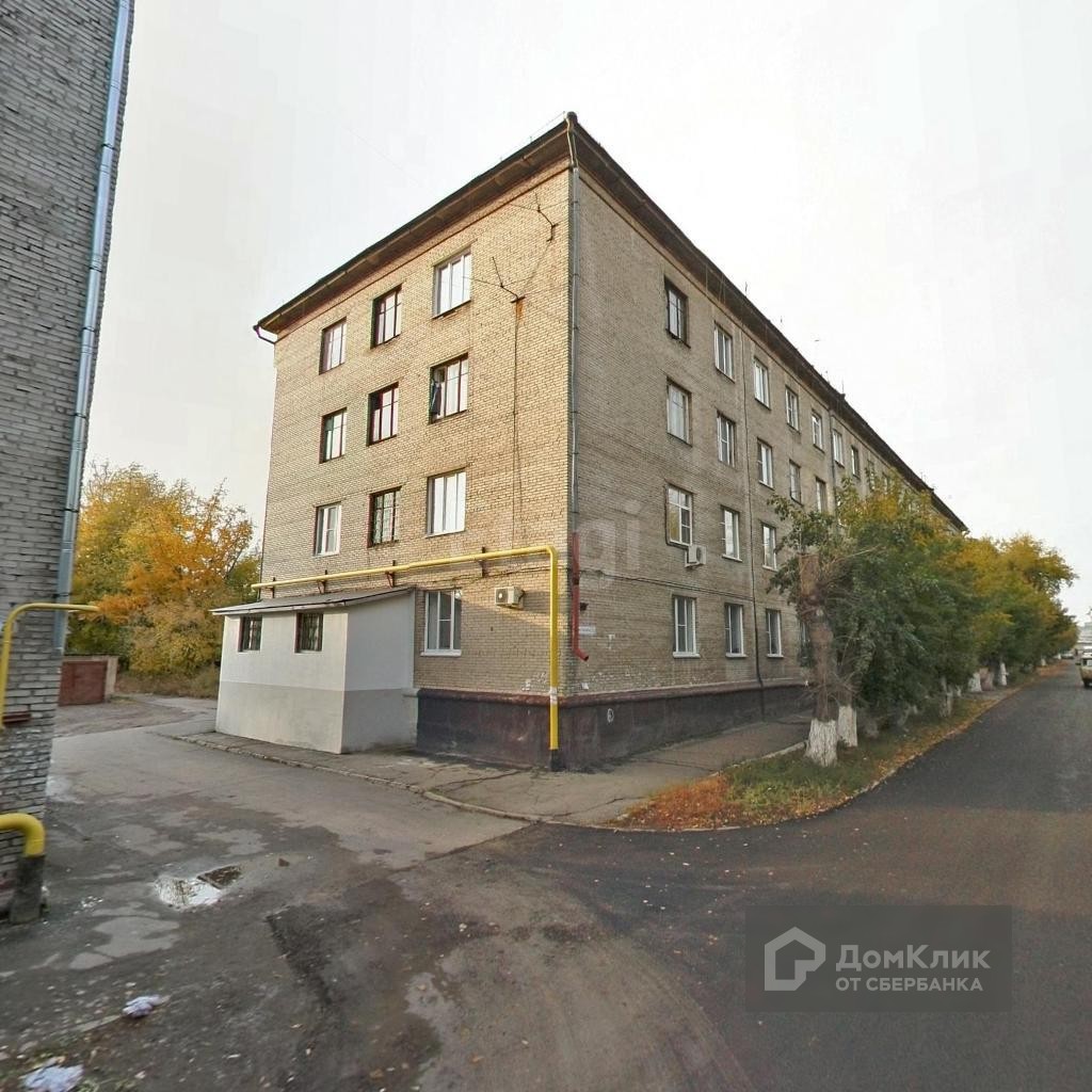 край. Алтайский, г. Барнаул, ул. 40 лет Октября, д. 31-фасад здания