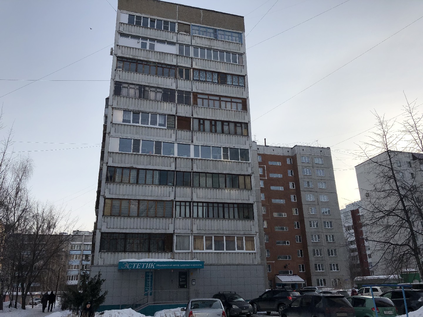 край. Алтайский, г. Барнаул, ул. Шумакова, д. 37-фасад здания