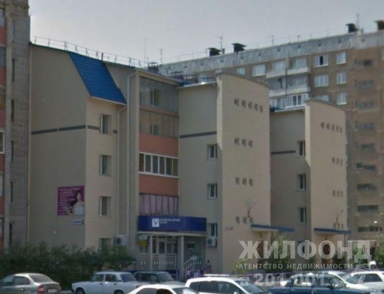 край. Алтайский, г. Барнаул, ул. Шумакова, д. 40А-фасад здания