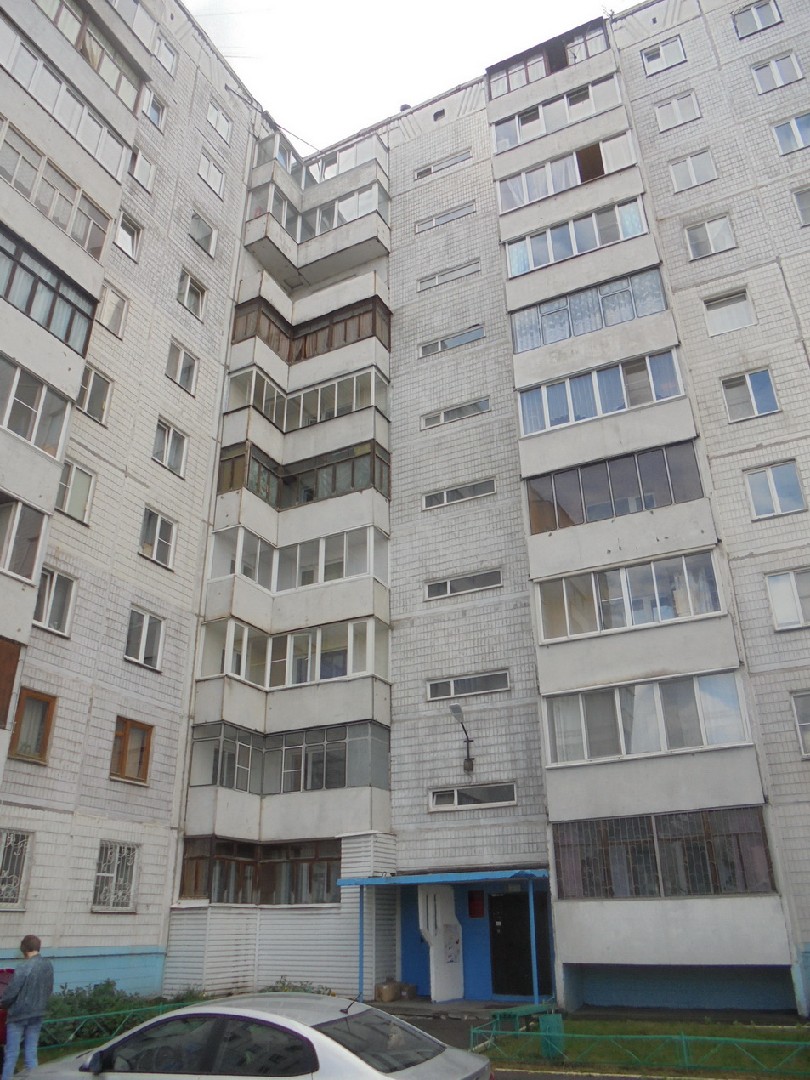 край. Алтайский, г. Барнаул, ул. Шумакова, д. 53-фасад здания