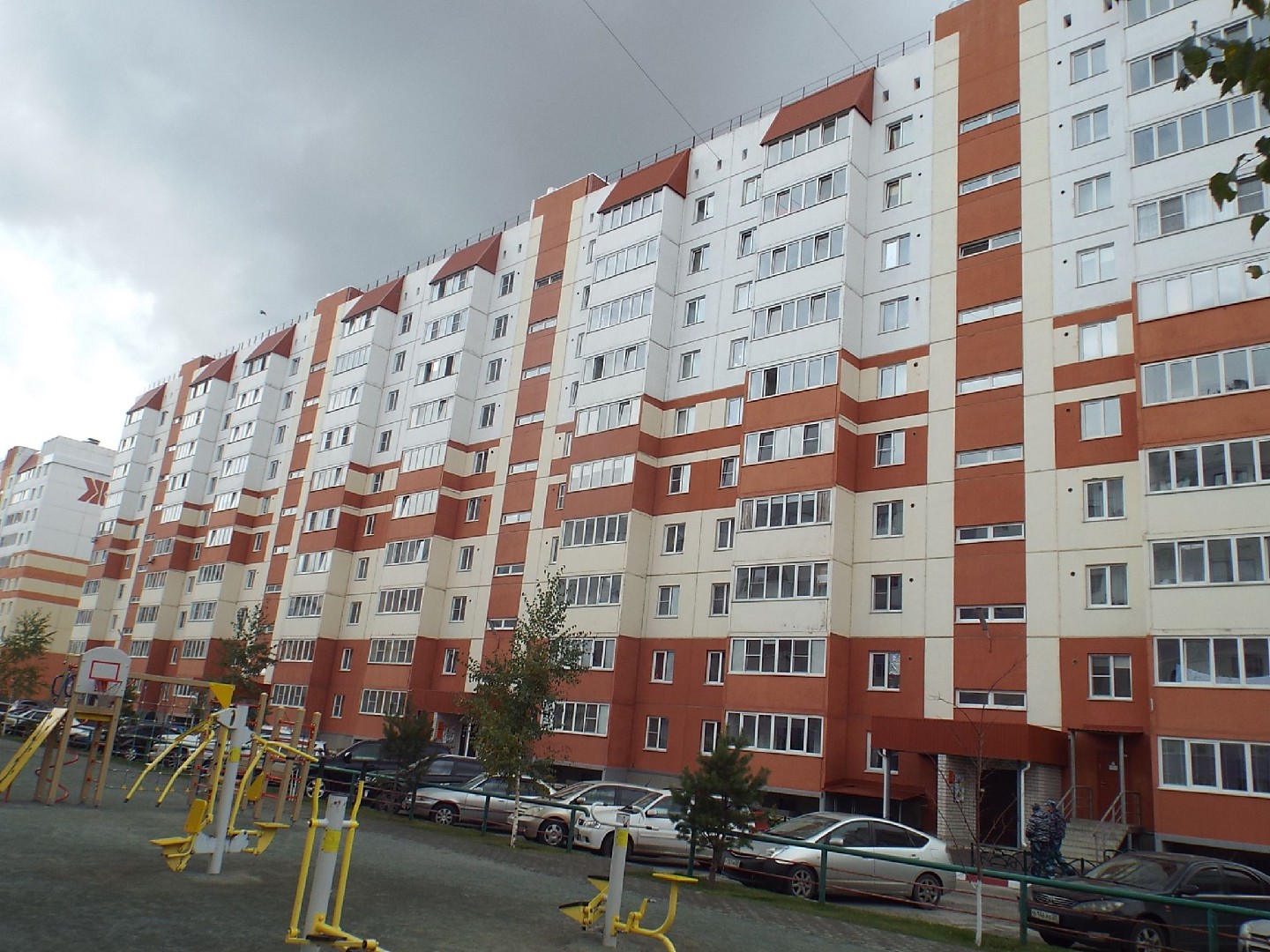 край. Алтайский, г. Барнаул, ул. Шумакова, д. 63-фасад здания