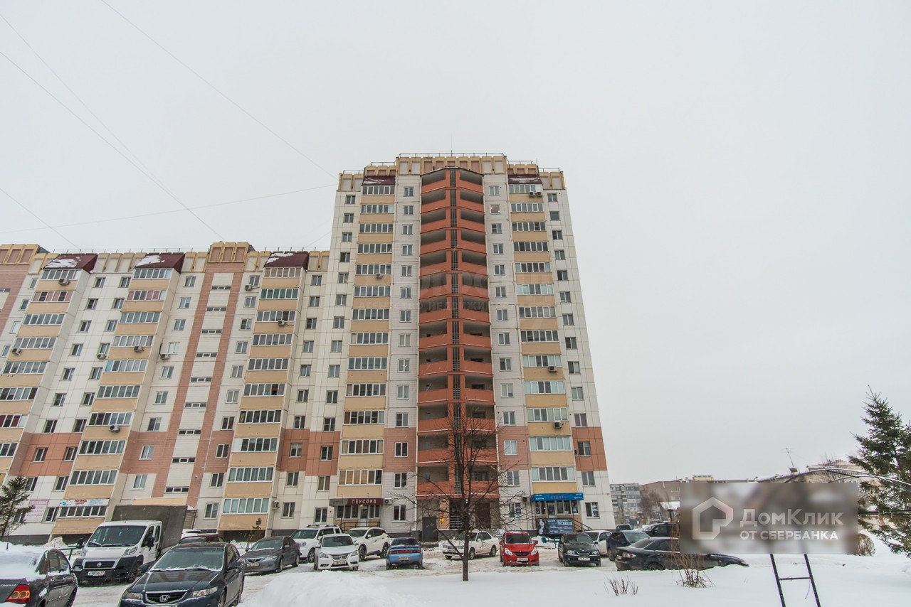 край. Алтайский, г. Барнаул, ул. Шумакова, д. 68-фасад здания