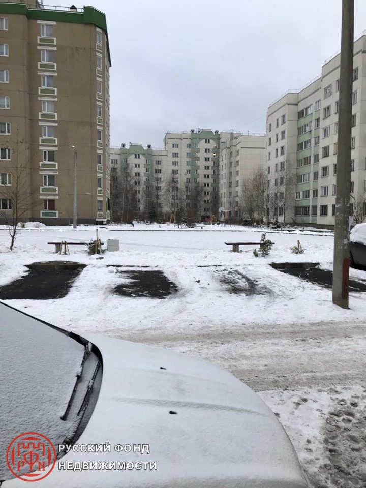 обл. Ленинградская, р-н. Всеволожский, г. Всеволожск, ул. Московская, д. 20/7-придомовая территория