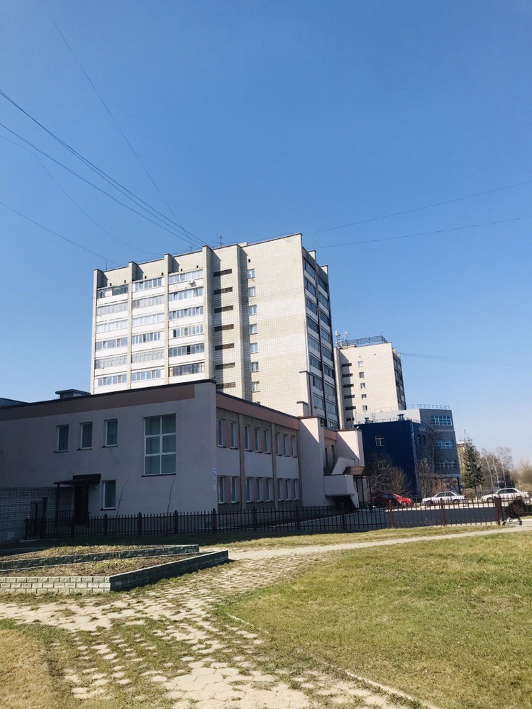 край. Алтайский, г. Барнаул, ул. Энтузиастов, д. 23-фасад здания